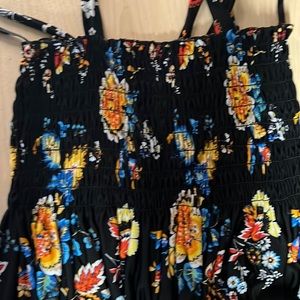 I’m selling a dress.